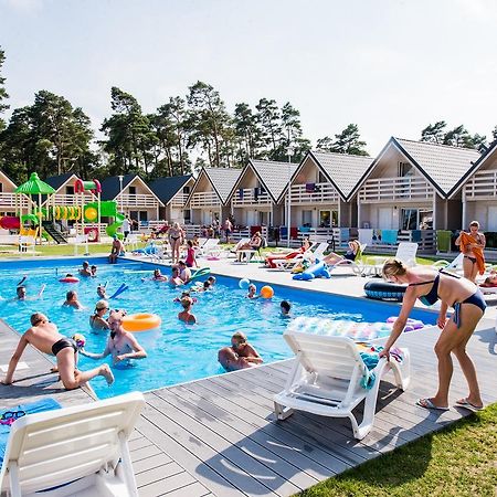 Holiday Park & Resort Pobierowo Exterior photo