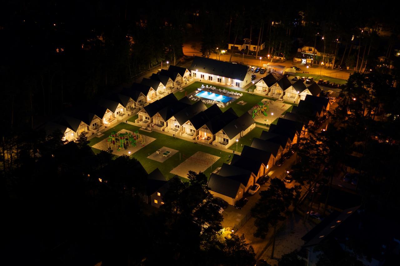 Holiday Park & Resort Pobierowo Exterior photo