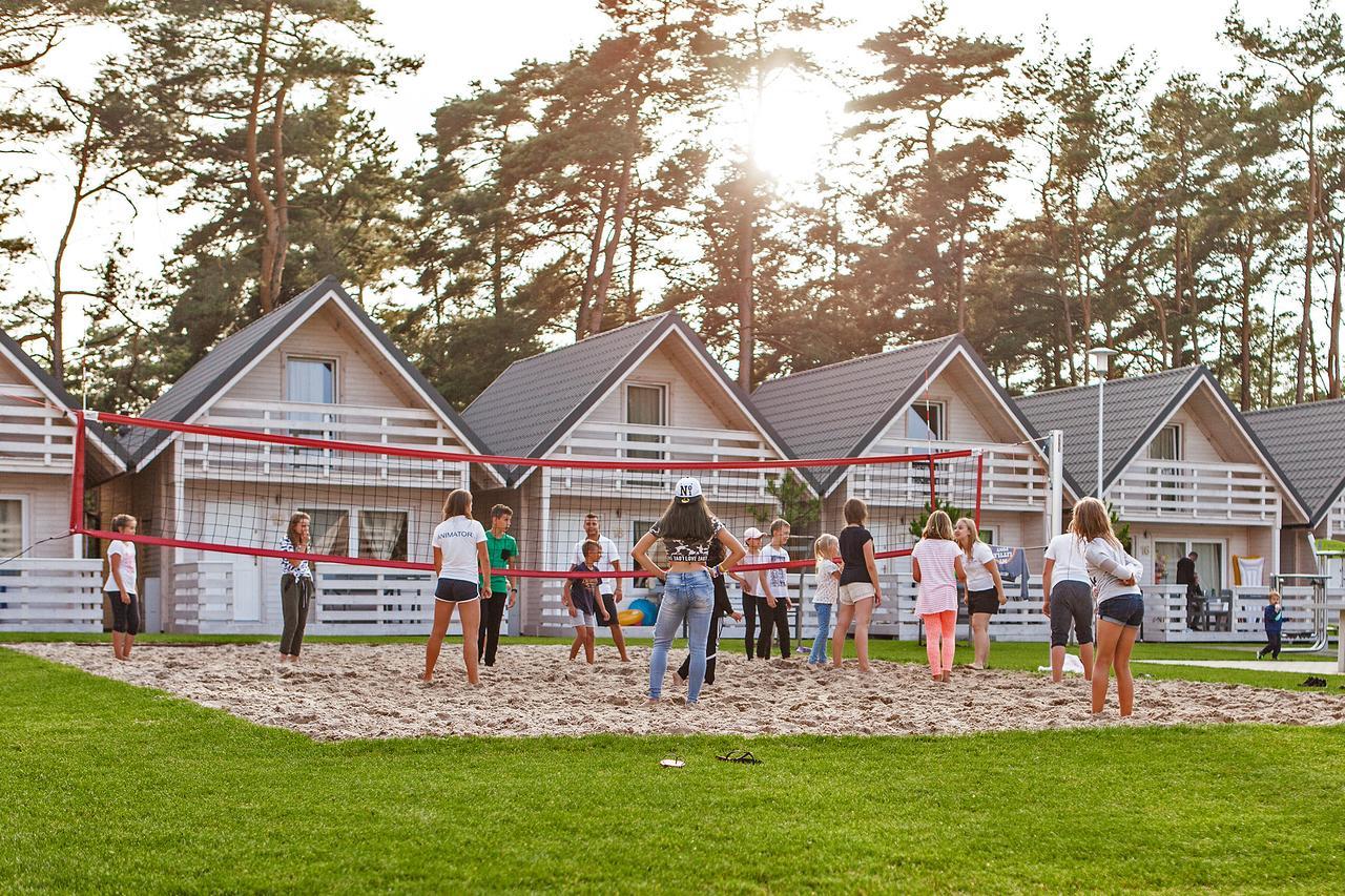 Holiday Park & Resort Pobierowo Exterior photo