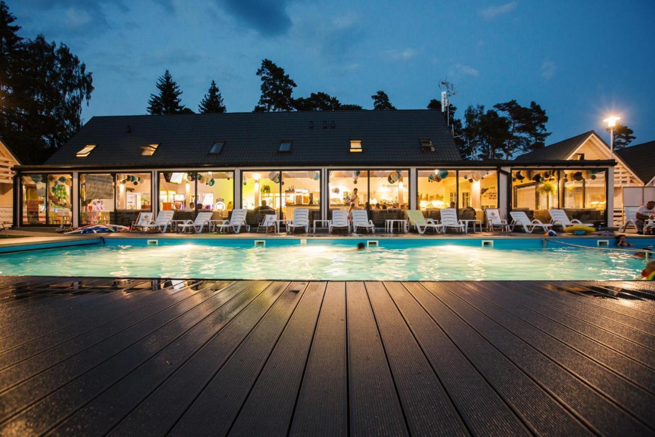 Holiday Park & Resort Pobierowo Exterior photo